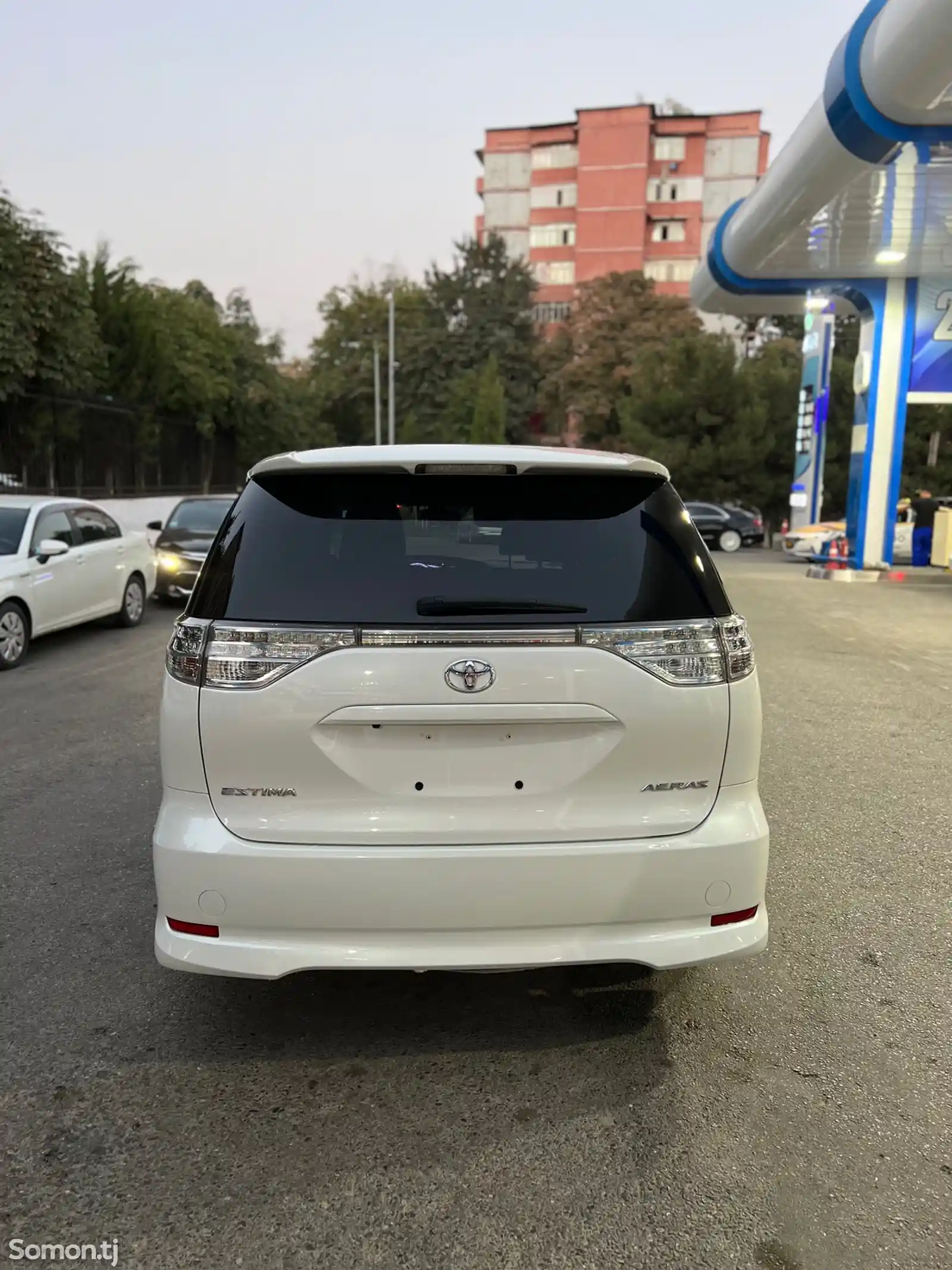 Toyota Estima, 2014-7