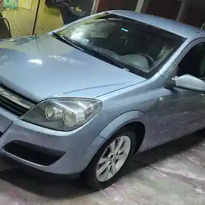 Opel Astra H, 2004