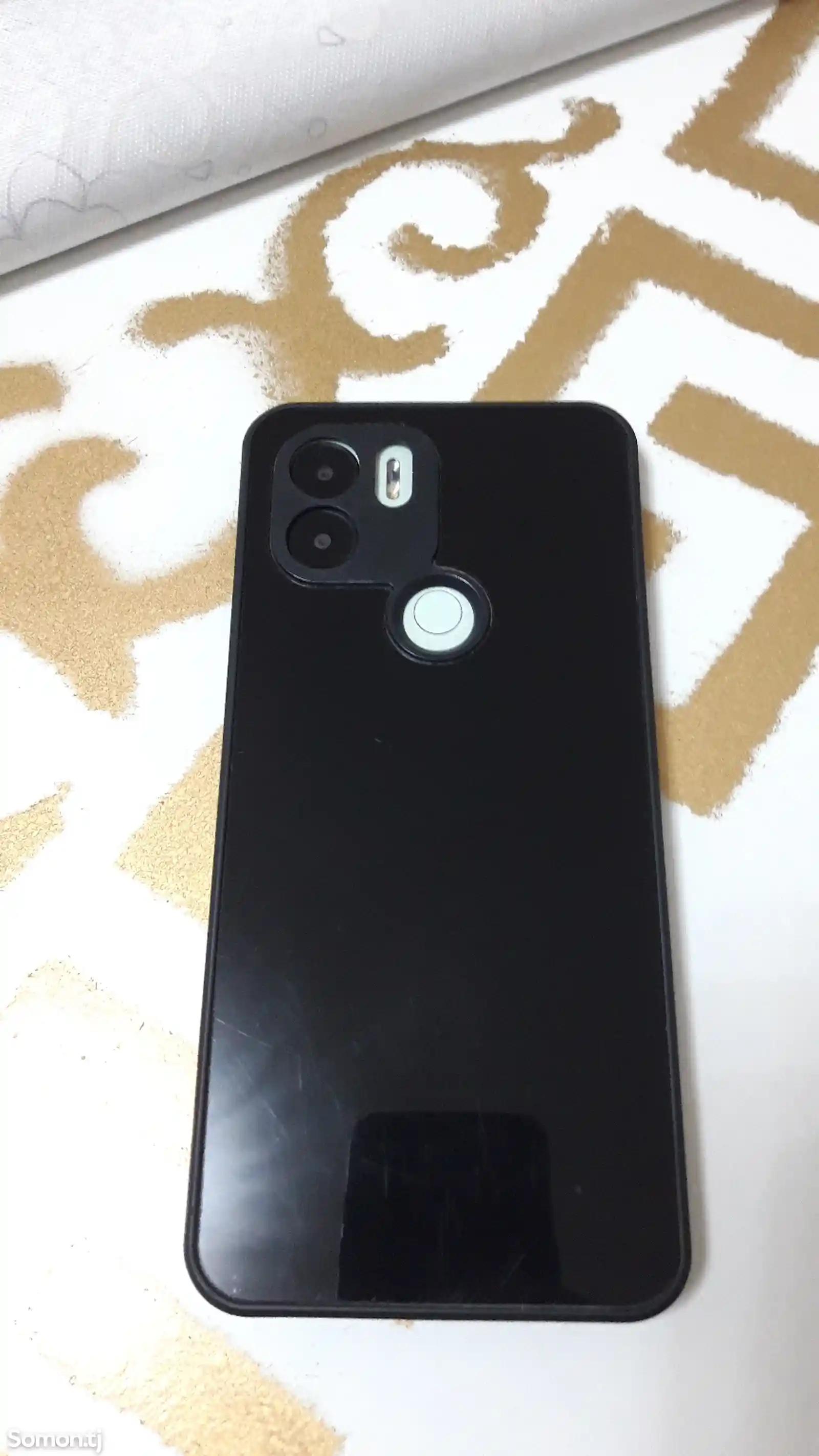 Телефон Xiaomi Redmi-6