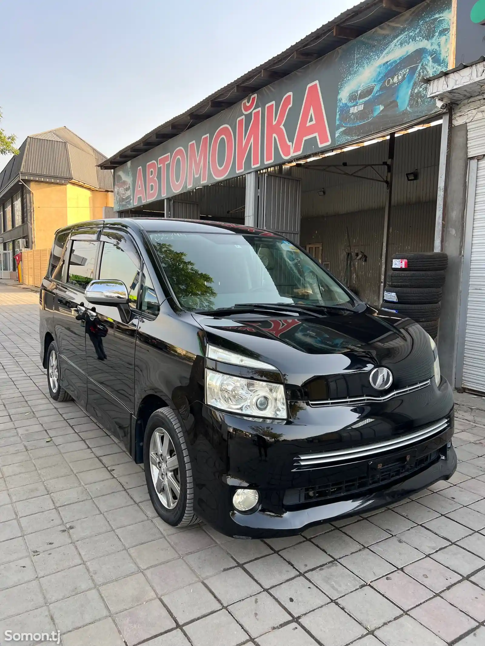 Toyota Voxy, 2009-1