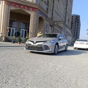 Toyota Camry, 2017