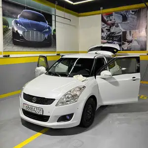 Suzuki Swift, 2011