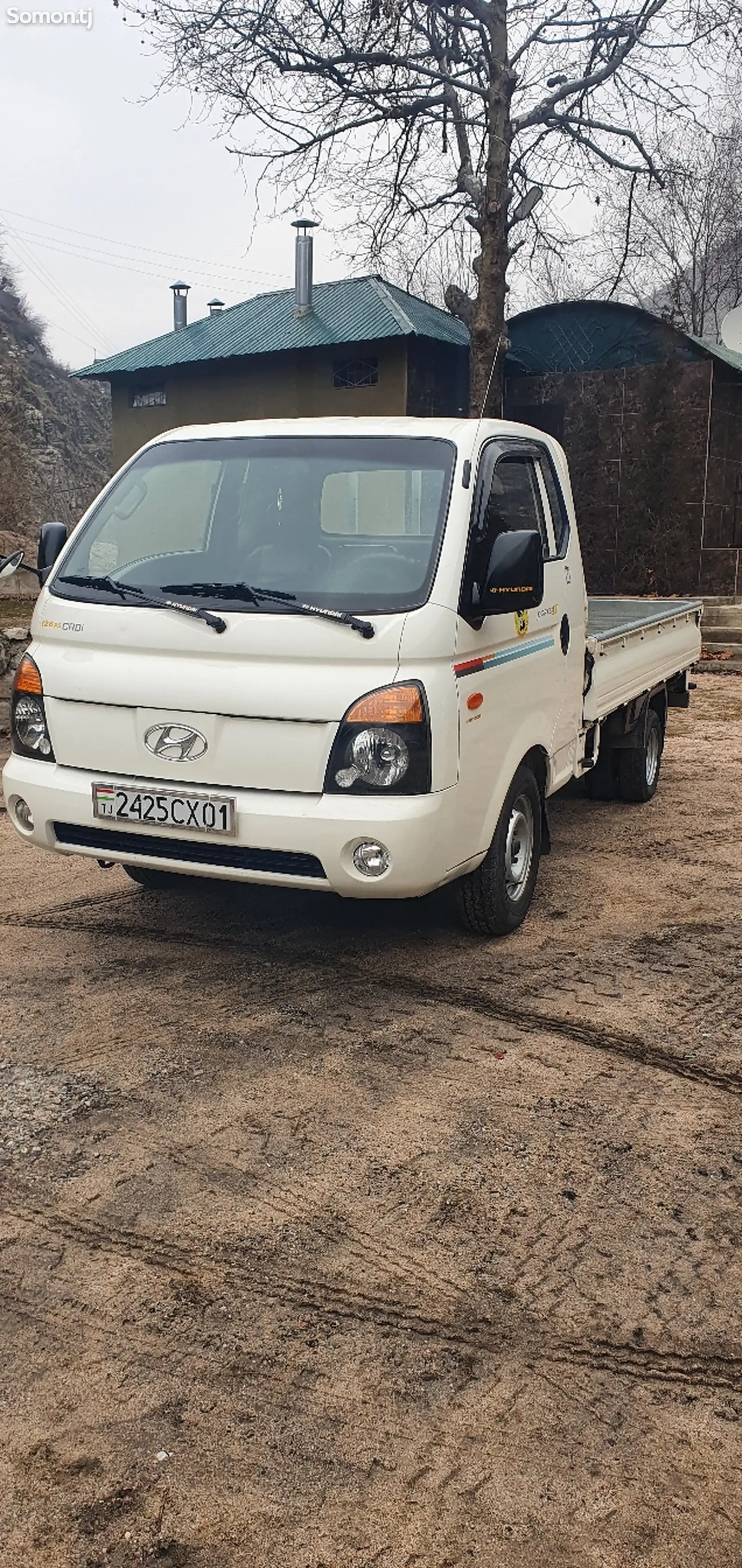 Бортовой автомобиль Hyundai Porter, 2011-1