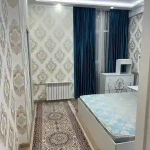 2-комн. квартира, 3 этаж, 54м², Молодёжный театр