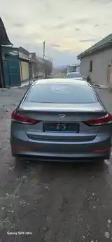 Hyundai Elantra, 2017-4