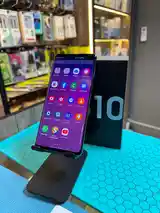 Samsung Galaxy S10 Plus-2