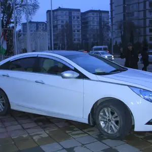 Hyundai Sonata, 2012