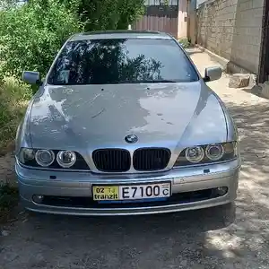 BMW 5 Series, 2001