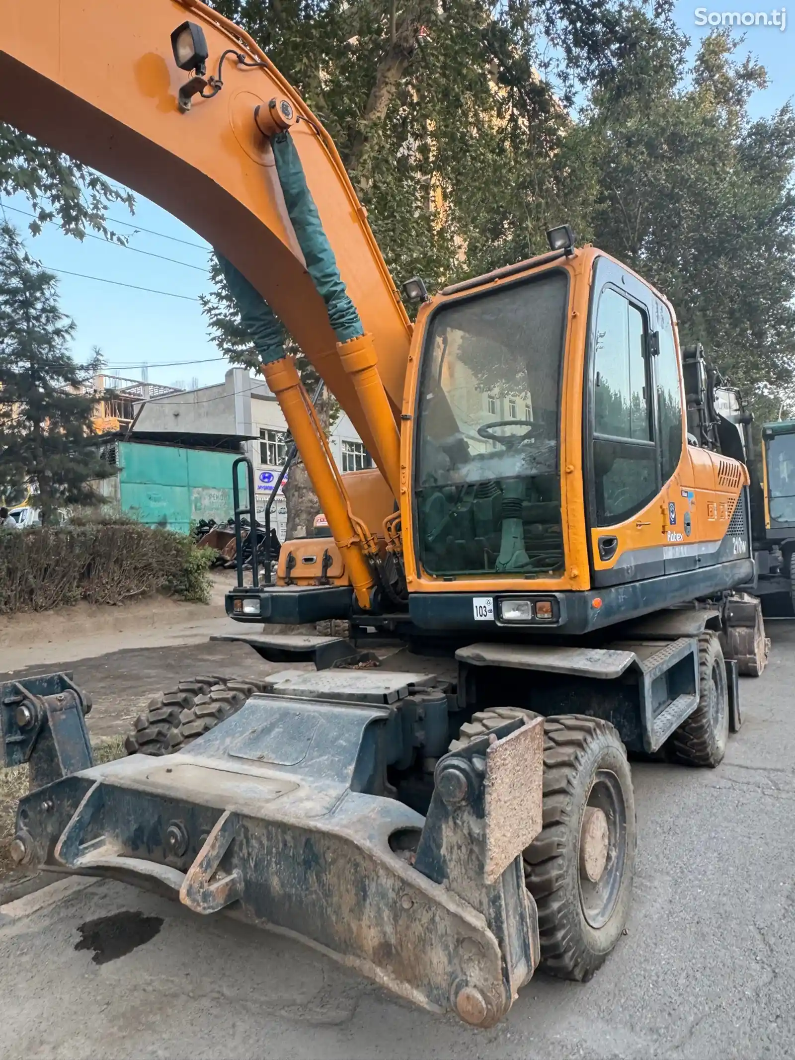 Экскаватор Hyundai R210W-6