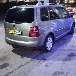 Volkswagen Touran, 2008