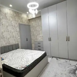 3-комн. квартира, 13 этаж, 67м², Голубой Экран