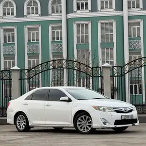 Toyota Camry, 2014