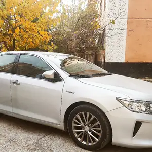 Toyota Camry, 2015