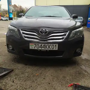 Toyota Camry, 2011