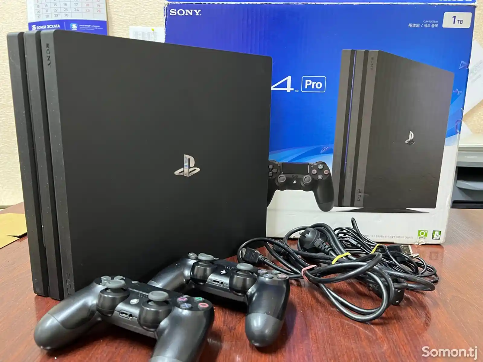 Игровая приставка Sony Playstation 4 Pro 1TB-1