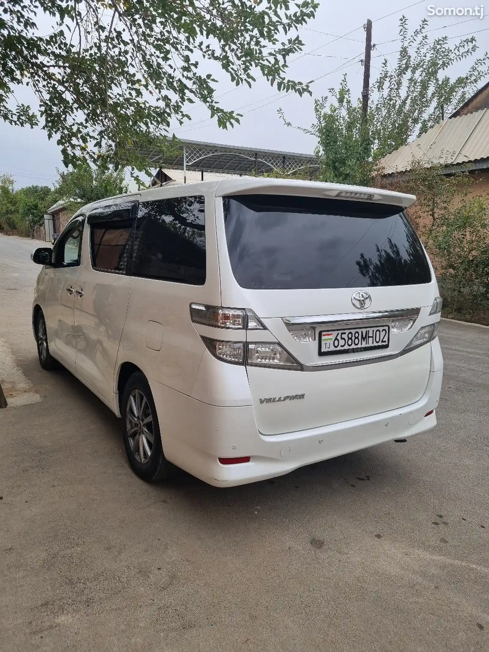 Toyota Vellfire, 2008-3