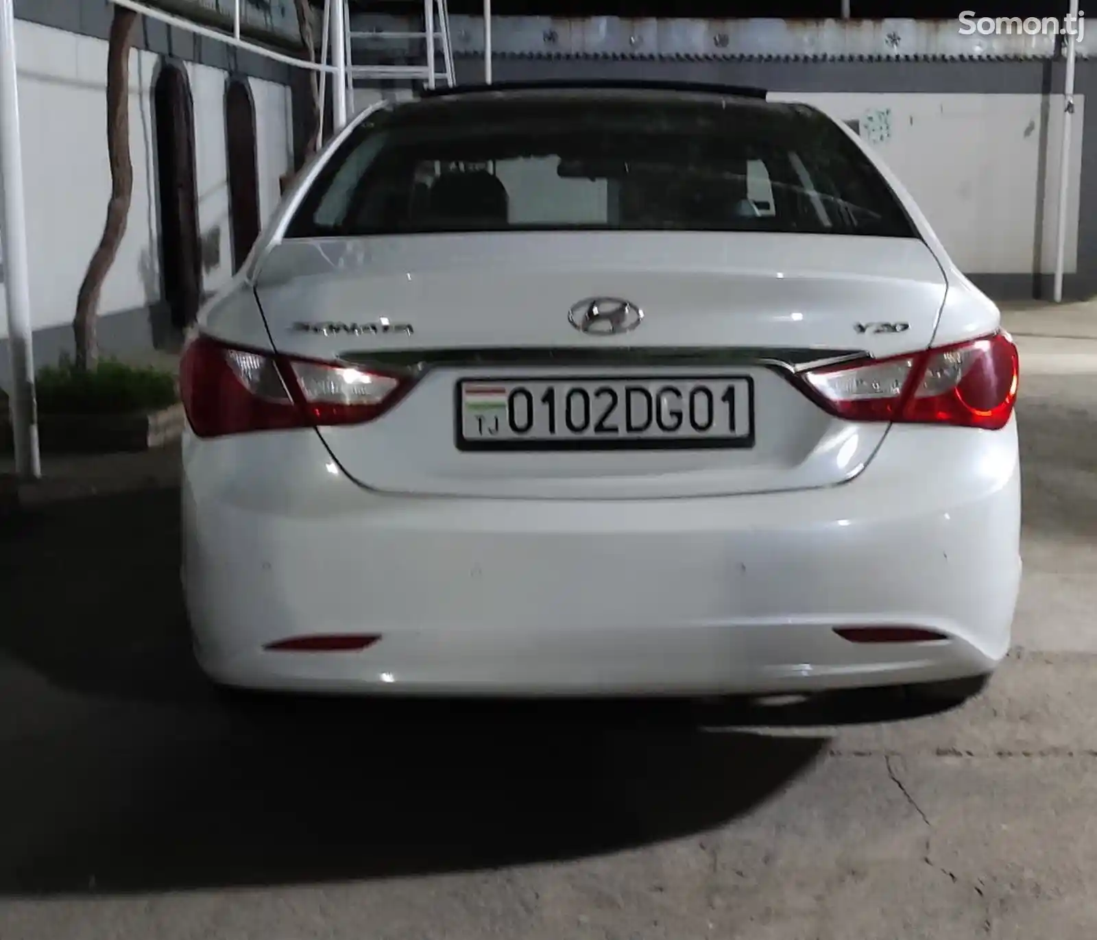 Hyundai Sonata, 2010-4