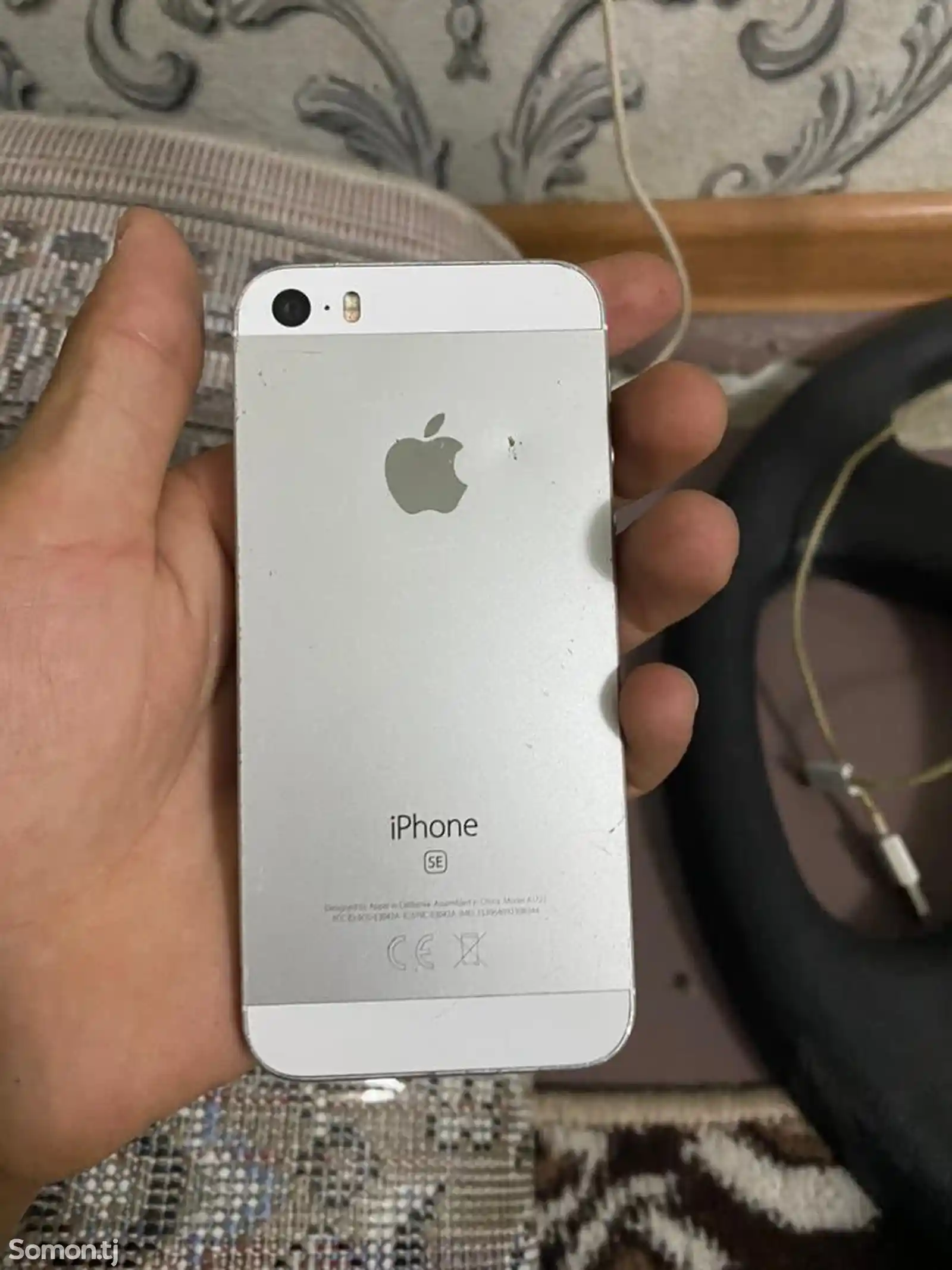 Apple iPhone SE, 32 gb на запчасти-1