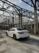 Toyota Camry, 2018-5