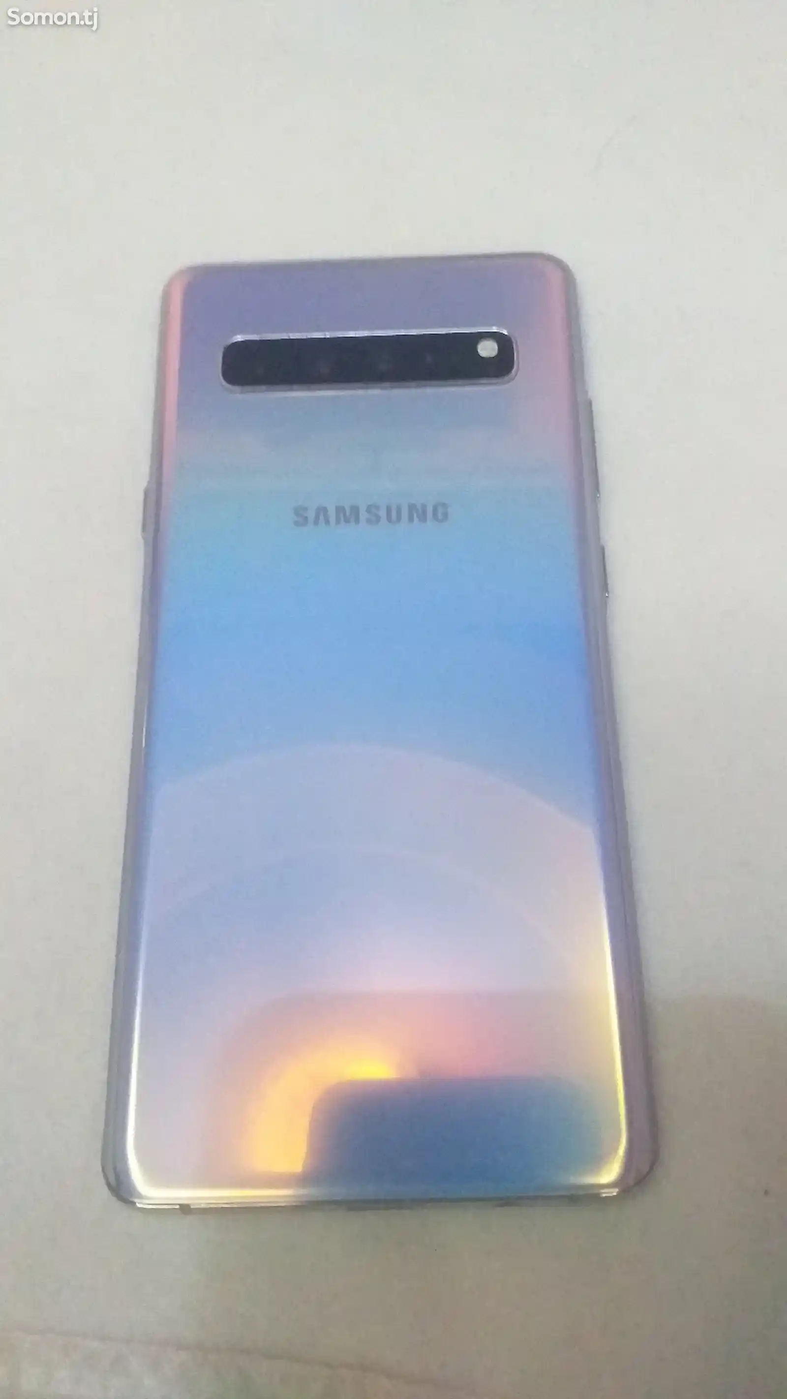 Samsung Galaxy S10-1