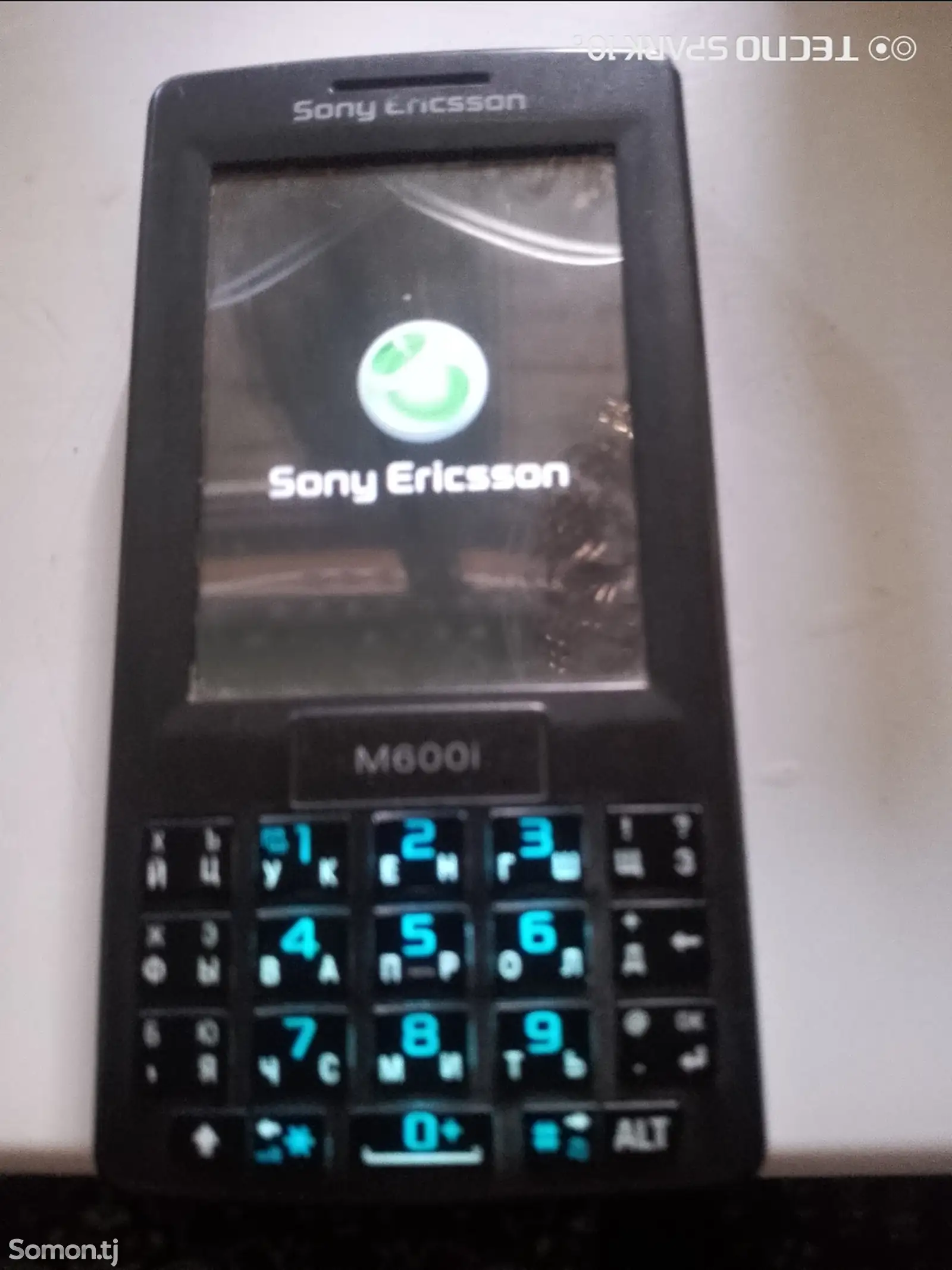 Телефон Sony Ericsson-1