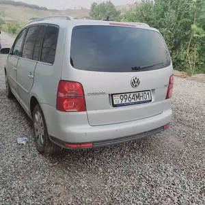 Volkswagen Touran, 2006