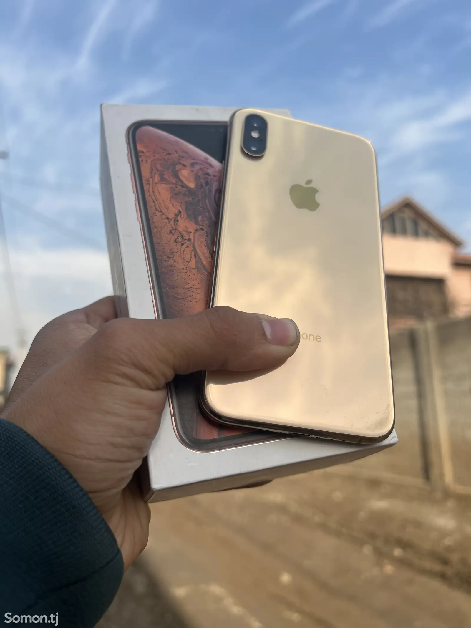 Apple iPhone Xs, 256 gb, Gold-1