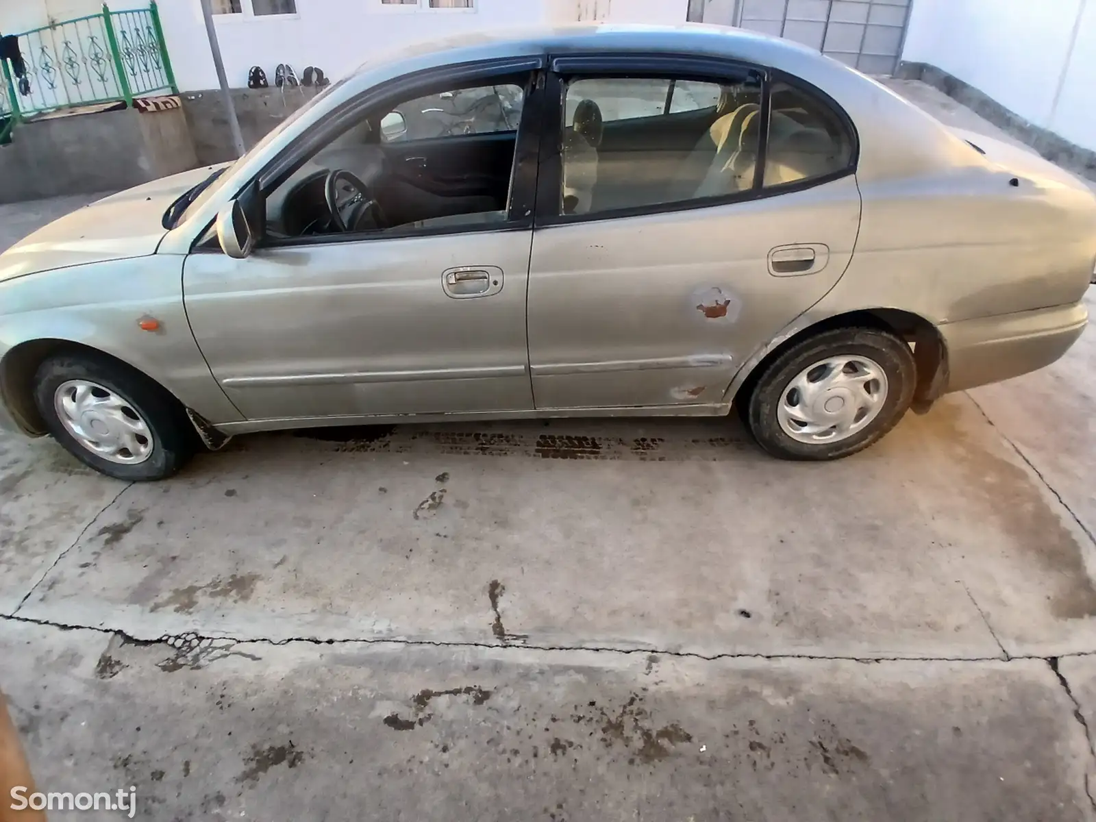 Daewoo Leganza, 1998-1