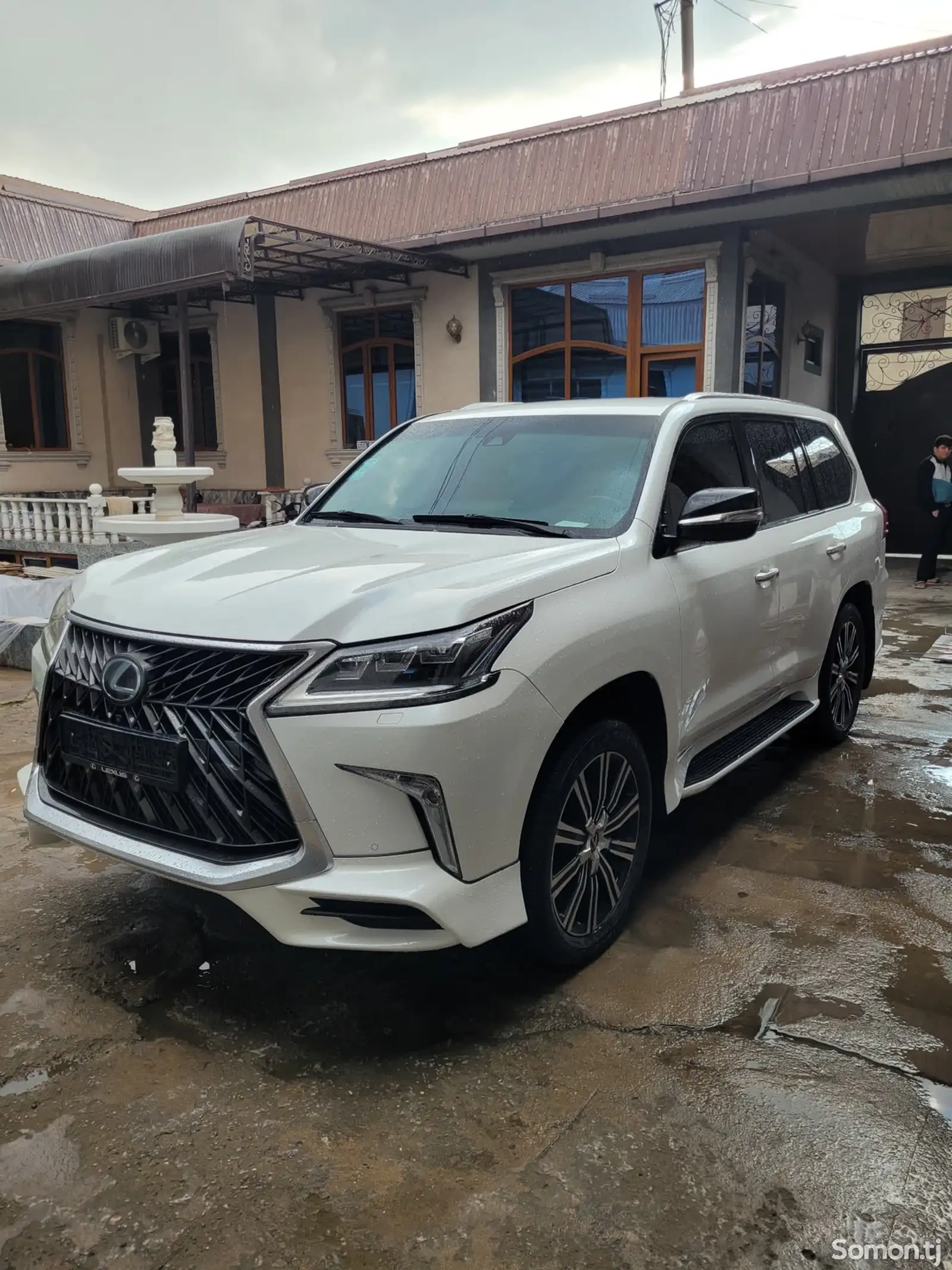 Lexus LX series, 2017-1