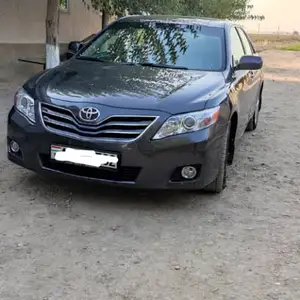 Toyota Camry, 2011