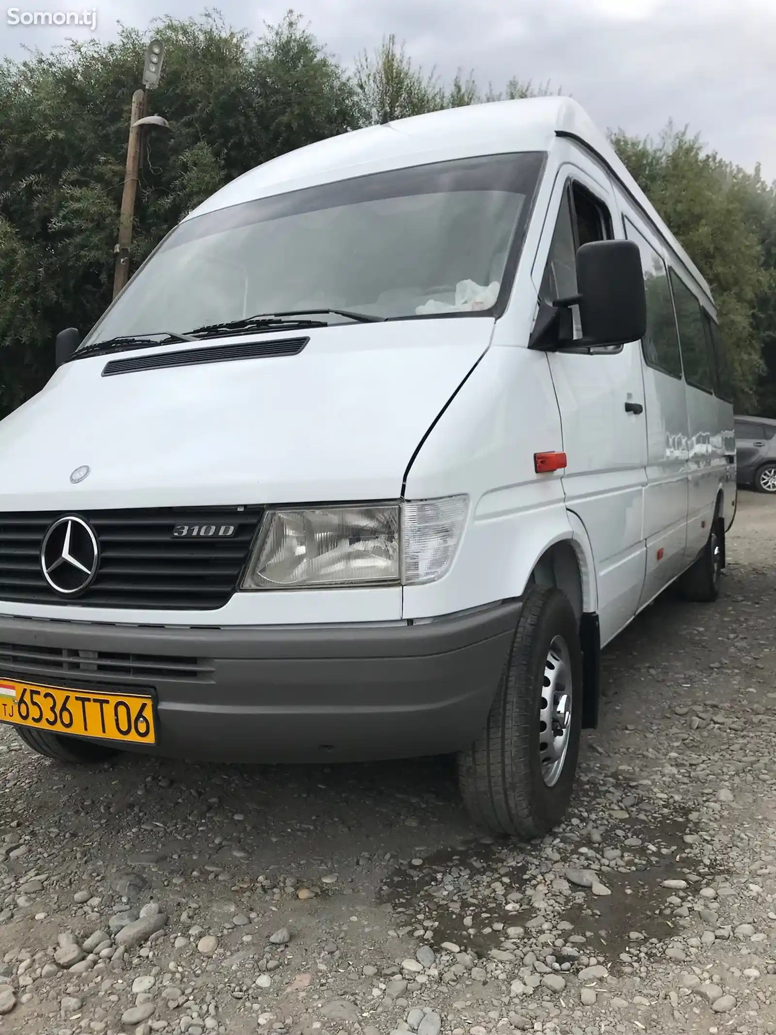 Микроавтобус Mercedes Benz Sprinter-1