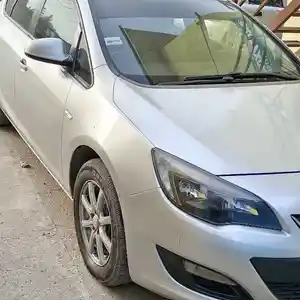 Opel Astra J, 2012