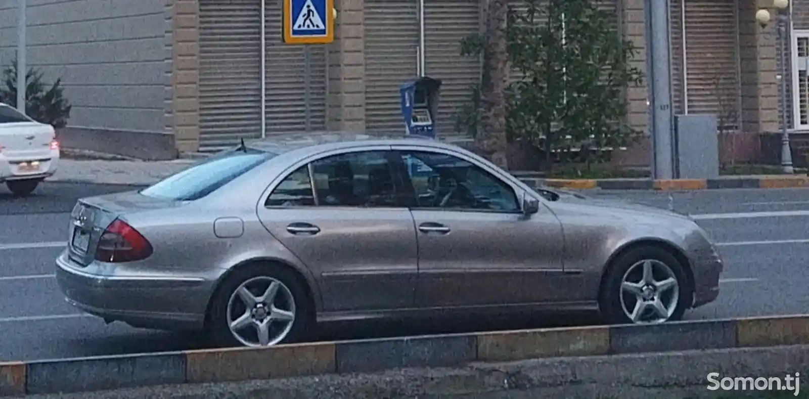 Mercedes-Benz E class, 2004-3