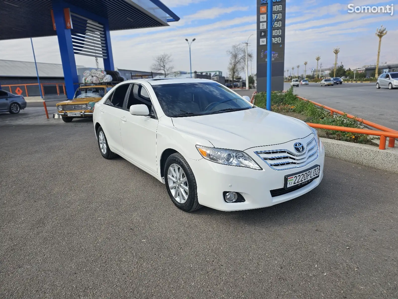 Toyota Camry, 2011-1