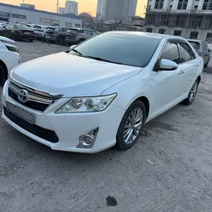 Toyota Camry, 2012