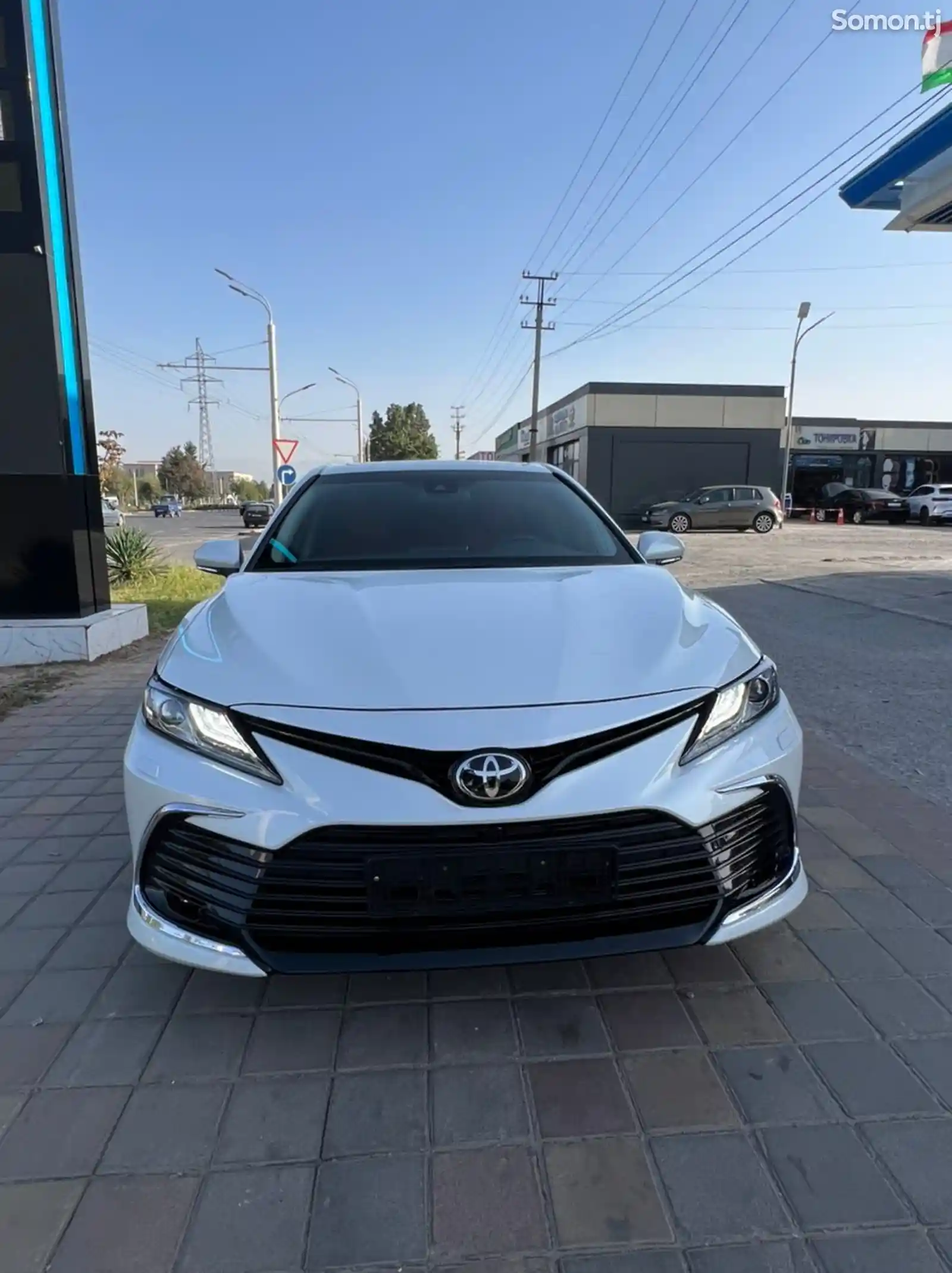 Toyota Camry, 2023-1