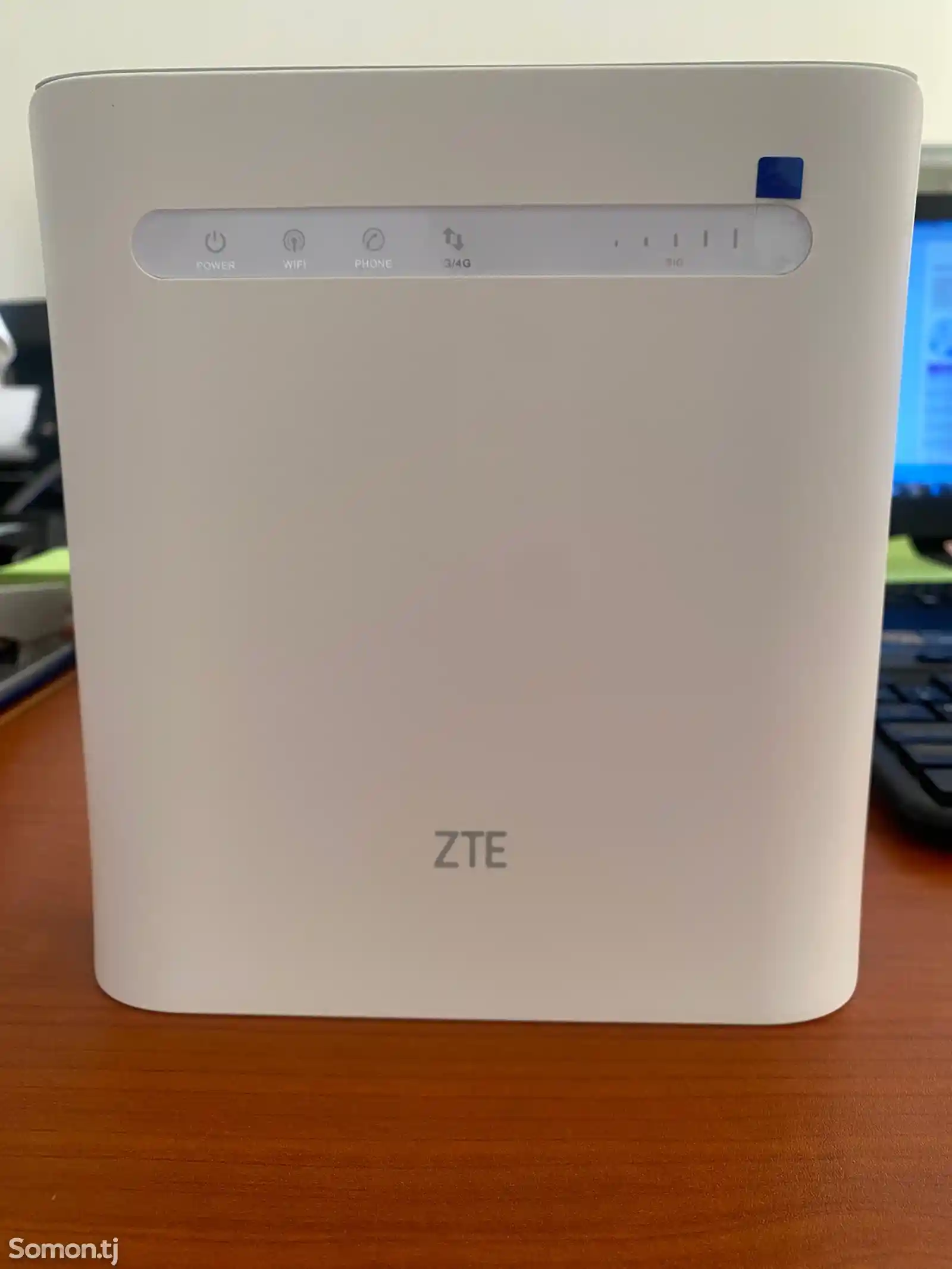 Роутер ZTE-1