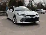 Toyota Camry, 2018-14