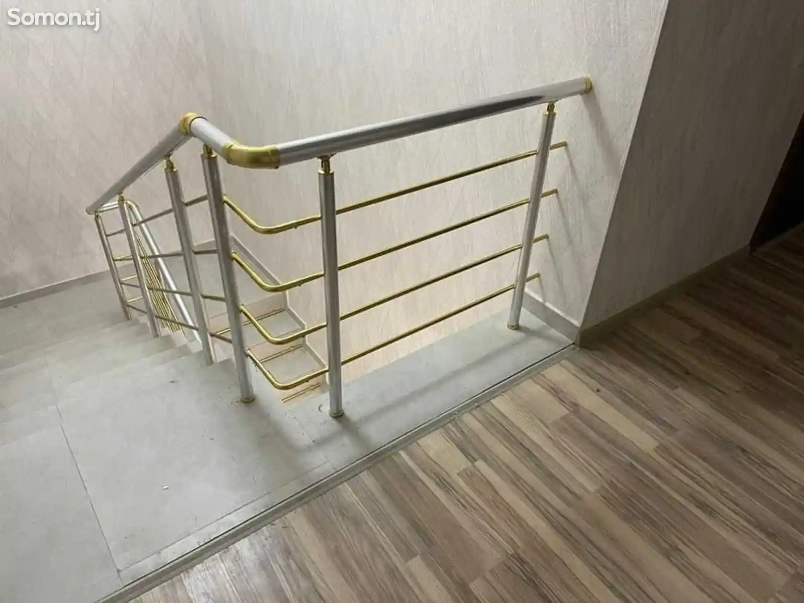 Алюминиевые перила для лестниц на заказ-2
