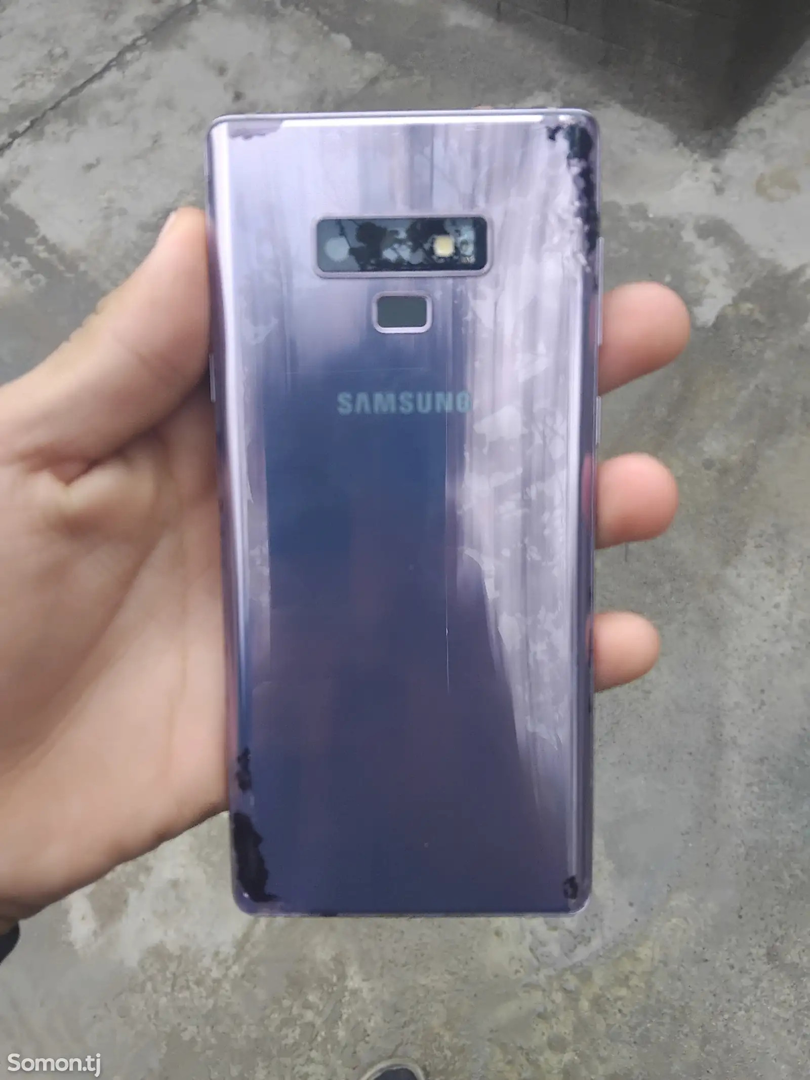 Samsung Galaxy Note 9-2