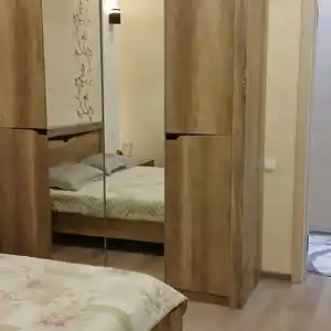 3-комн. квартира, 1 этаж, 90 м², 20мкр