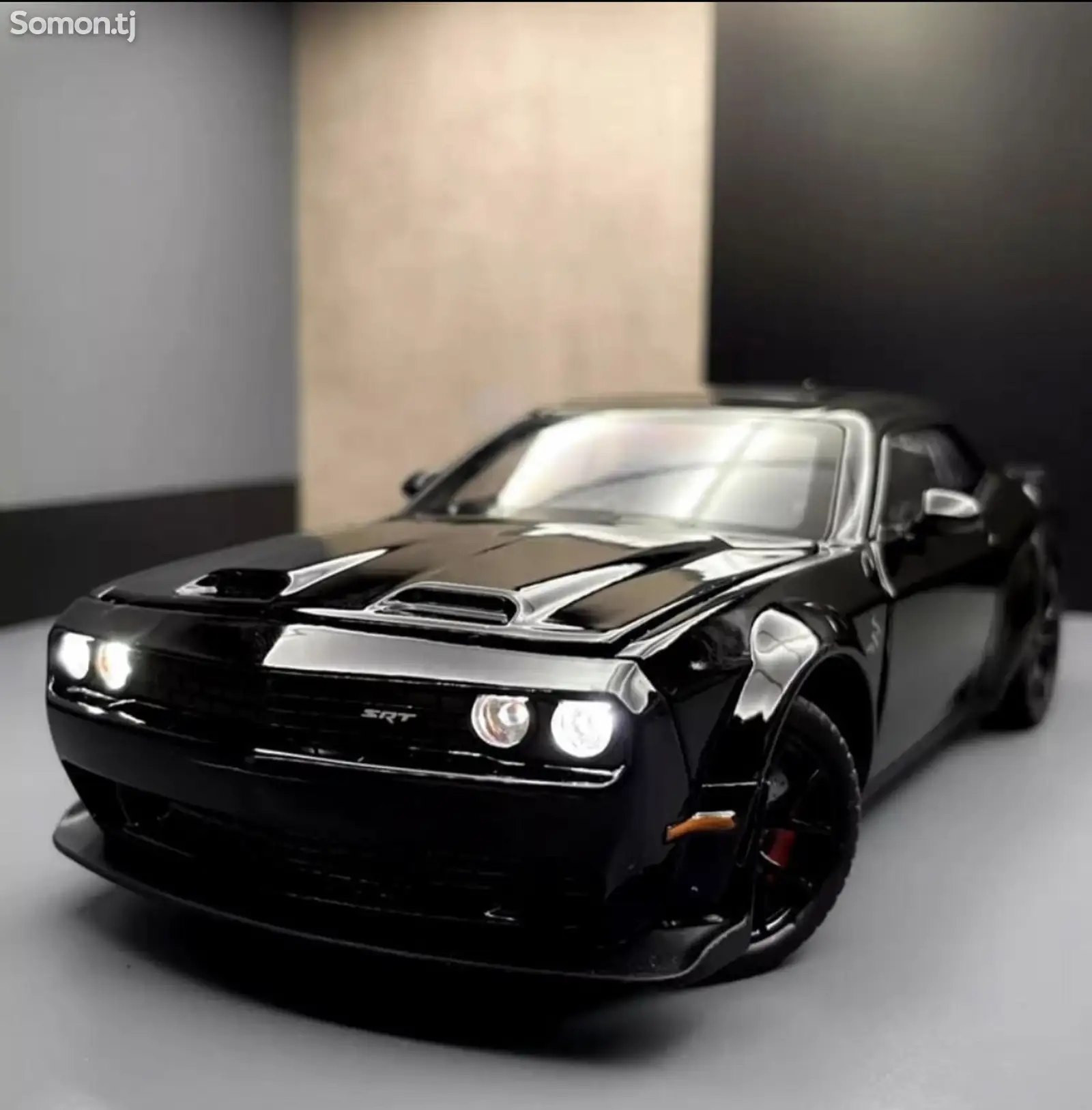 Металлическая машина dodge challenger SRT-1