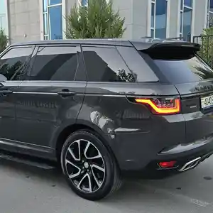 Land Rover Range Rover Sport, 2015