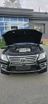 Lexus LX series, 2013-11