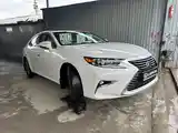 Lexus ES series, 2017-2