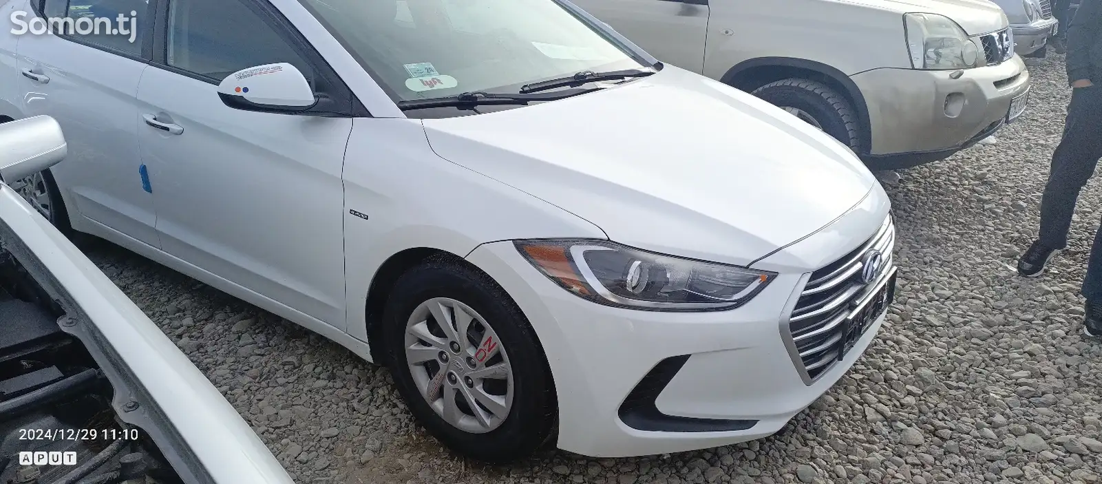 Hyundai Elantra, 2017-1