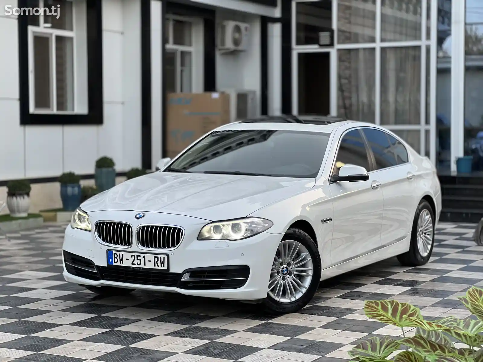 BMW 5 series, 2015-3