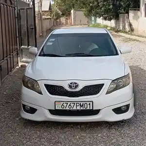 Toyota Camry, 2010