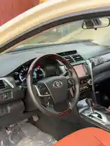 Toyota Camry, 2014-9