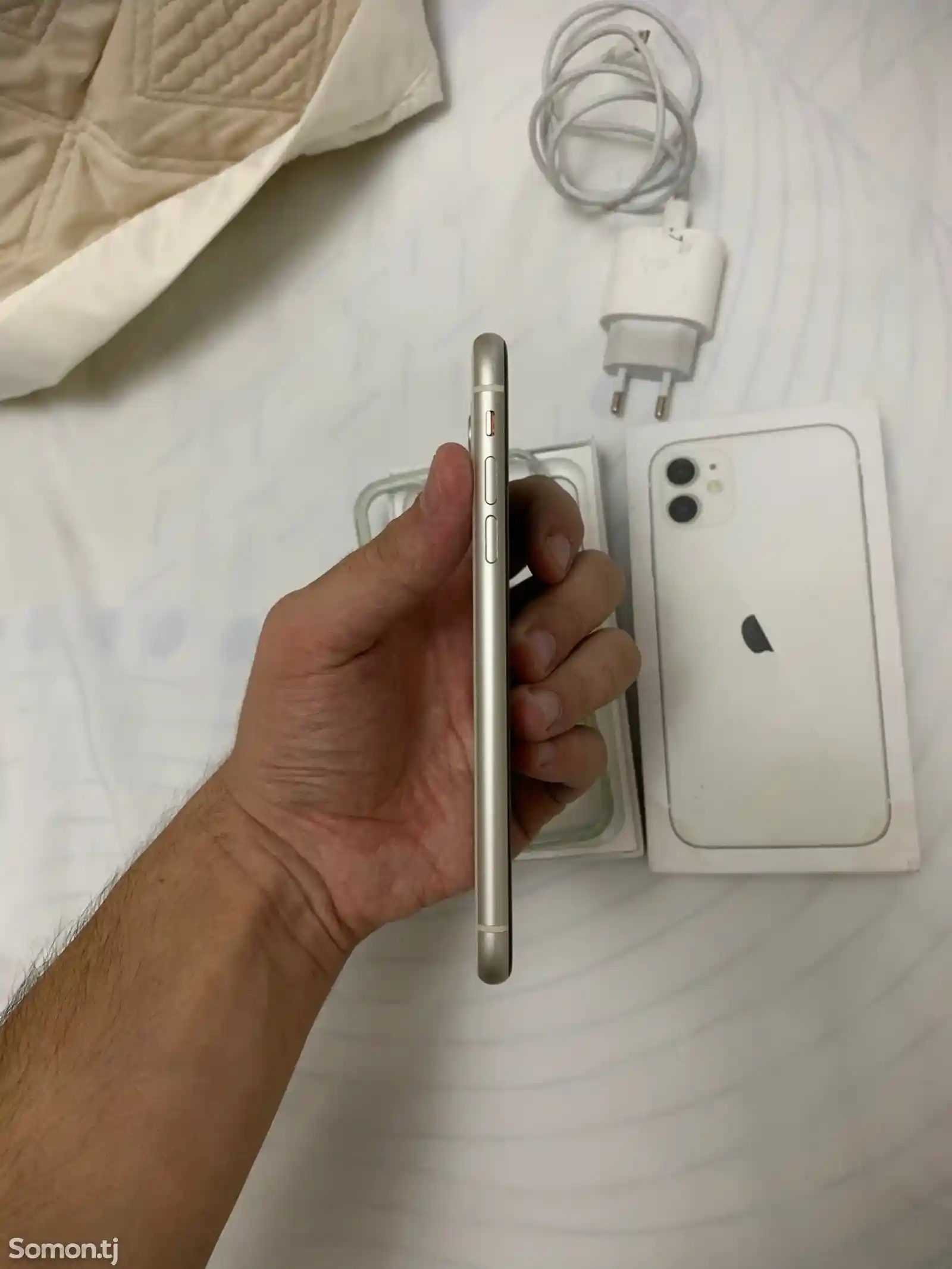 Apple iPhone 11, 128 gb, White-9